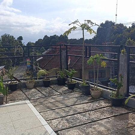 Puri Pilihani Hostel Мундук Экстерьер фото