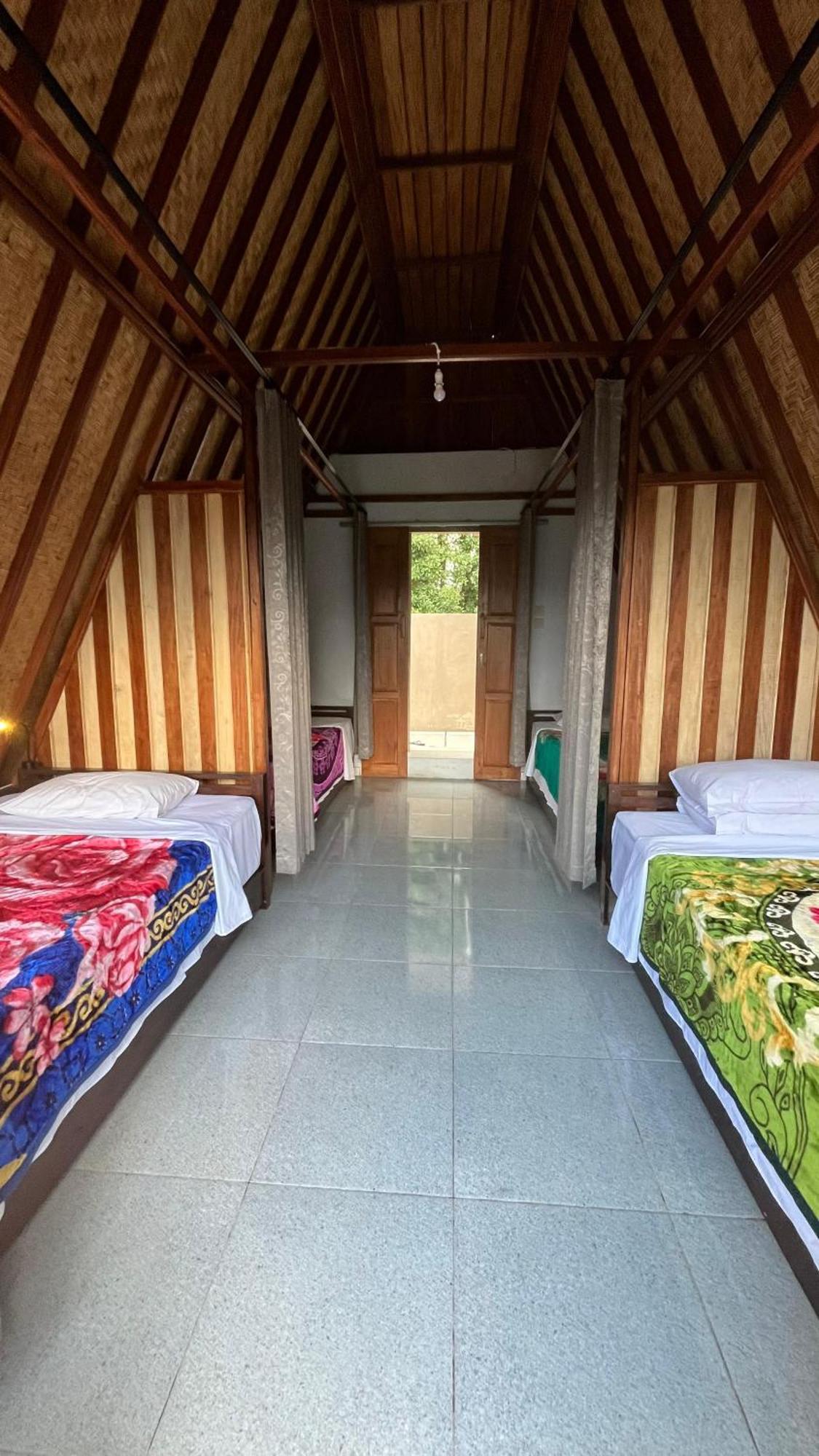 Puri Pilihani Hostel Мундук Экстерьер фото